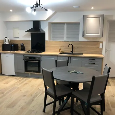 Proximite Saint Lo Apartament